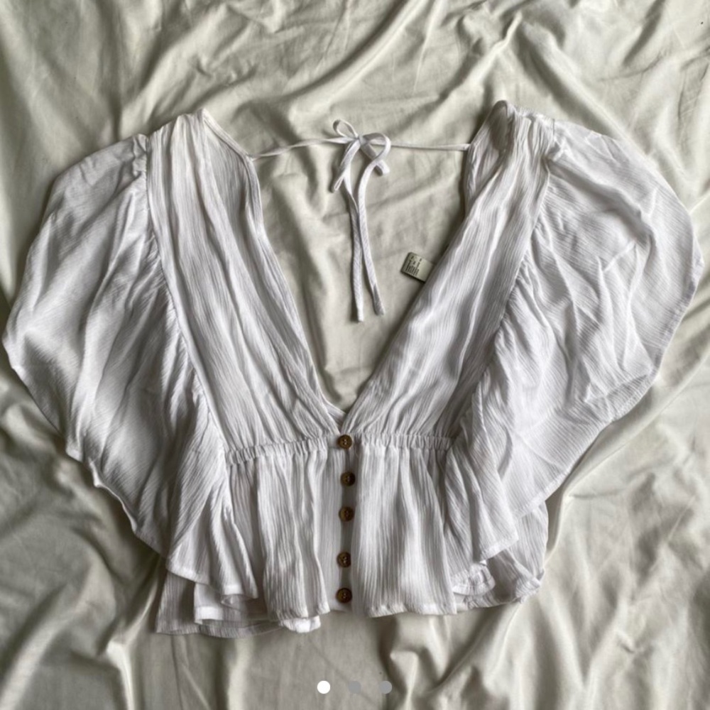 F21 Flowy White Crop Top